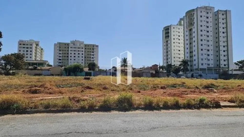 Loteamento e Condomínio - Foto 1