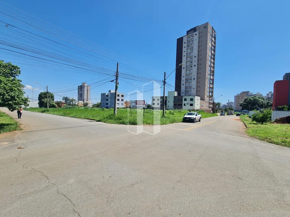 Loteamento e Condomínio, 1793 m² - Foto 1