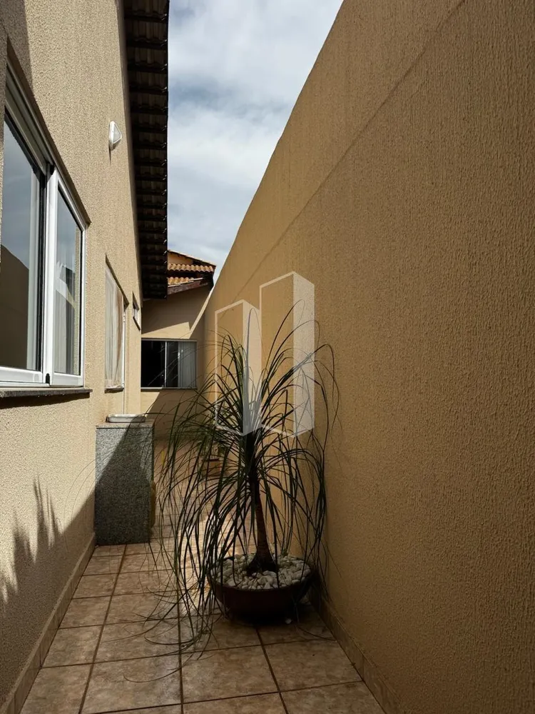 Casa, 4 quartos, 246 m² - Foto 4