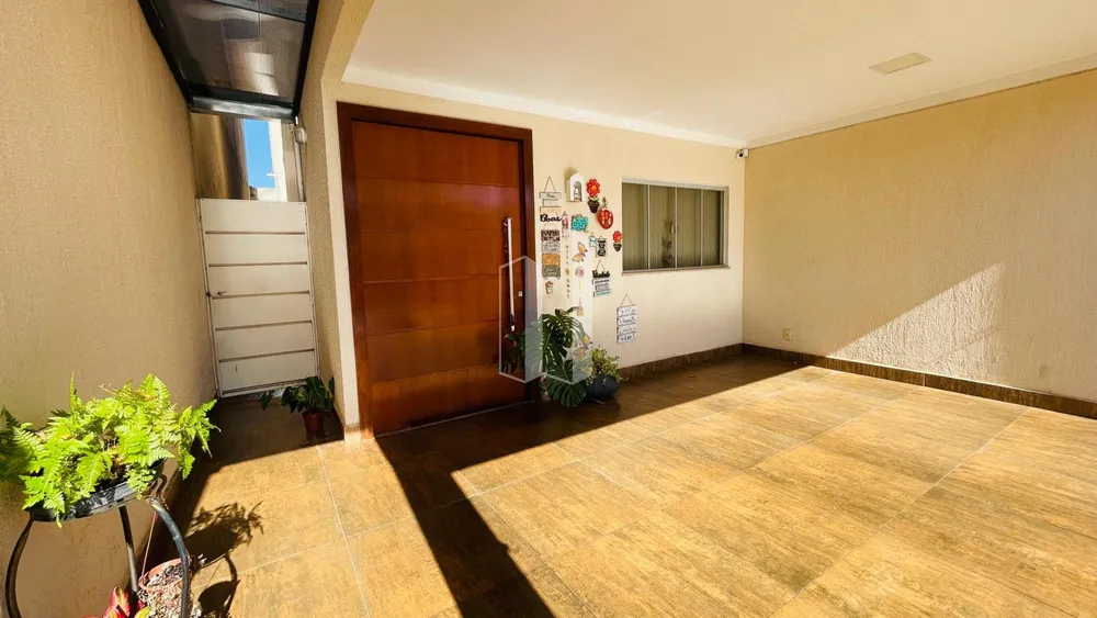 Casa, 4 quartos, 240 m² - Foto 8
