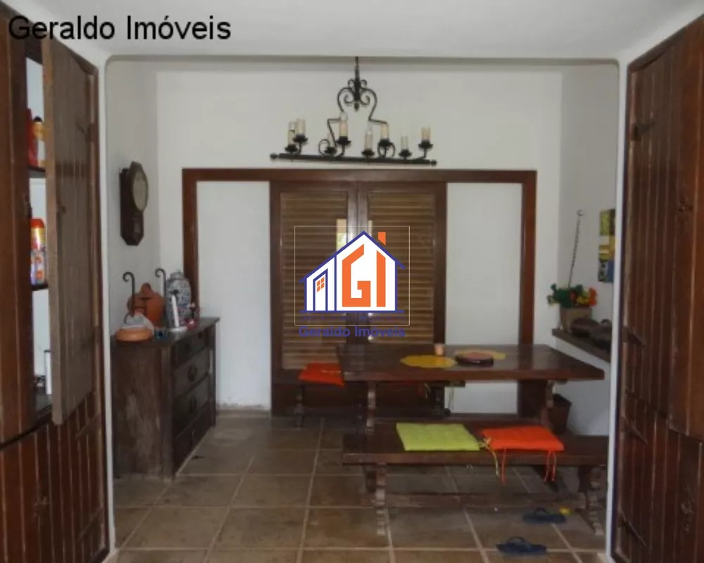 Casa, 6 quartos, 330 m² - Foto 4