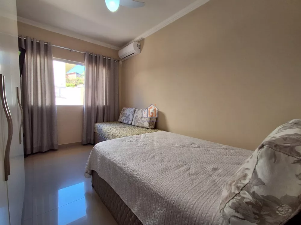 Casa, 3 quartos, 121 m² - Foto 2