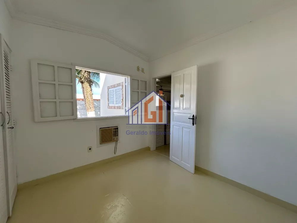 Casa, 3 quartos, 223 m² - Foto 10