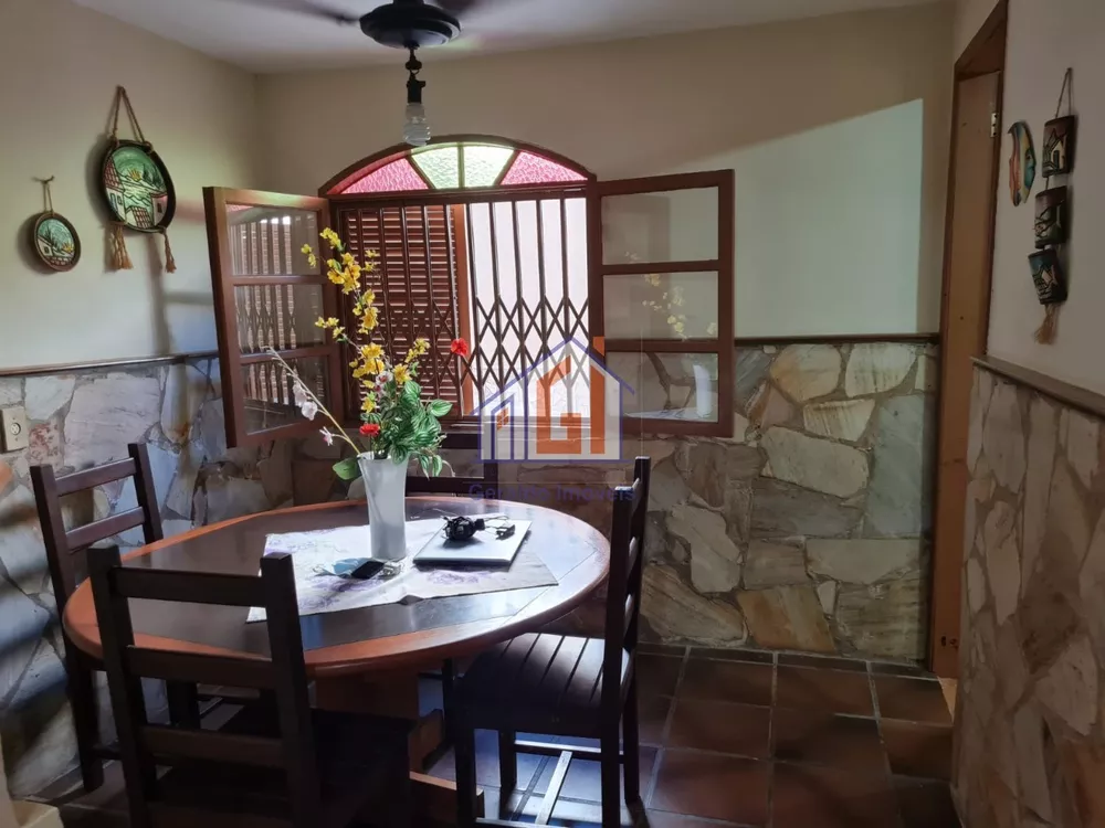 Casa, 4 quartos, 200 m² - Foto 14