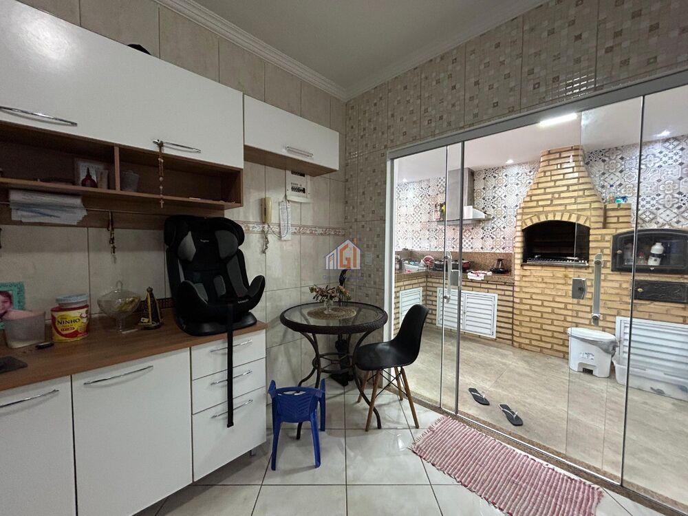Casa à venda com 2 quartos, 84m² - Foto 30