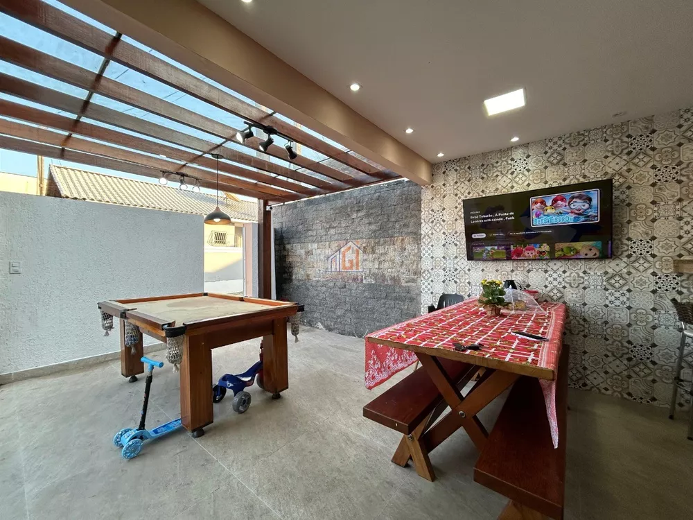 Casa à venda com 2 quartos, 84m² - Foto 9