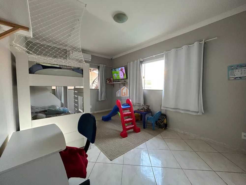 Casa à venda com 2 quartos, 84m² - Foto 19