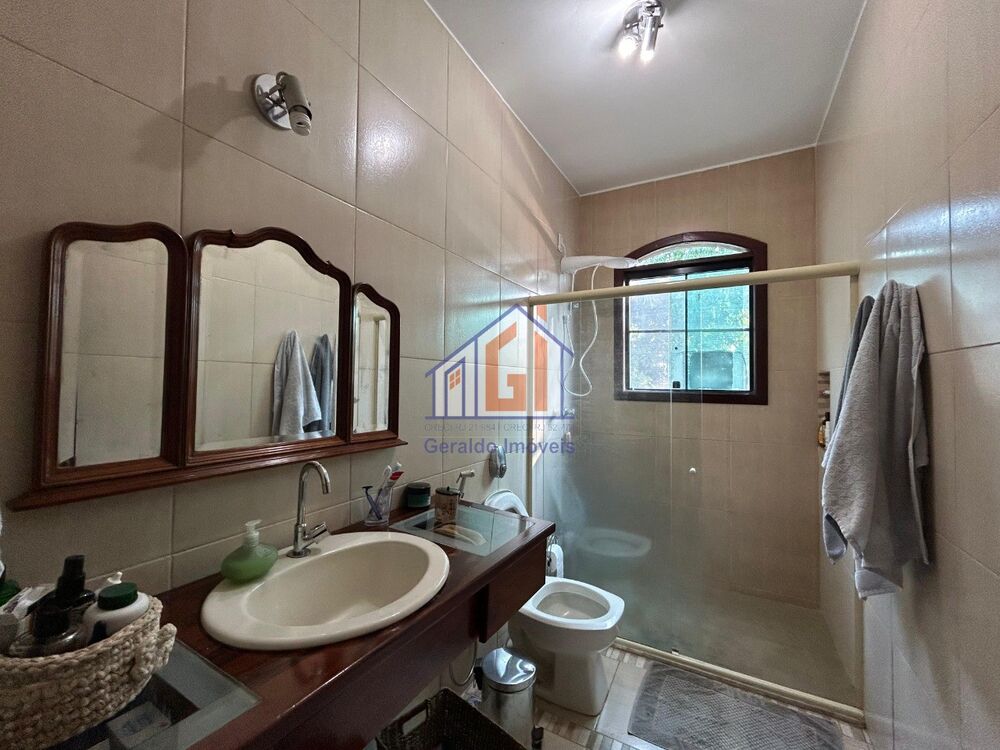 Casa à venda com 3 quartos, 900m² - Foto 17