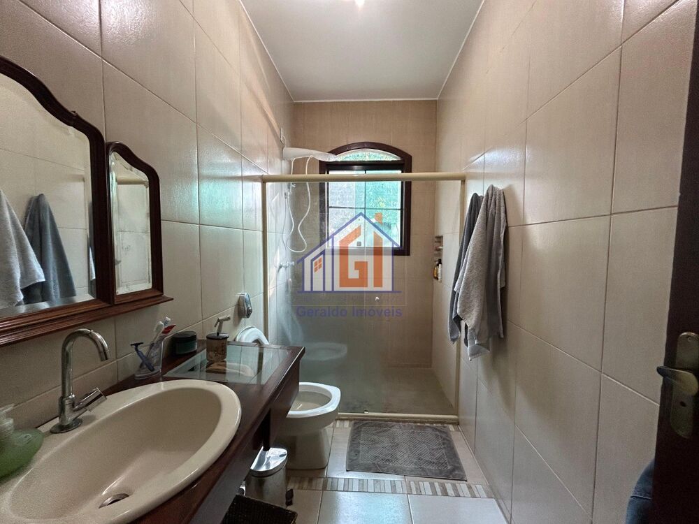Casa à venda com 3 quartos, 900m² - Foto 18