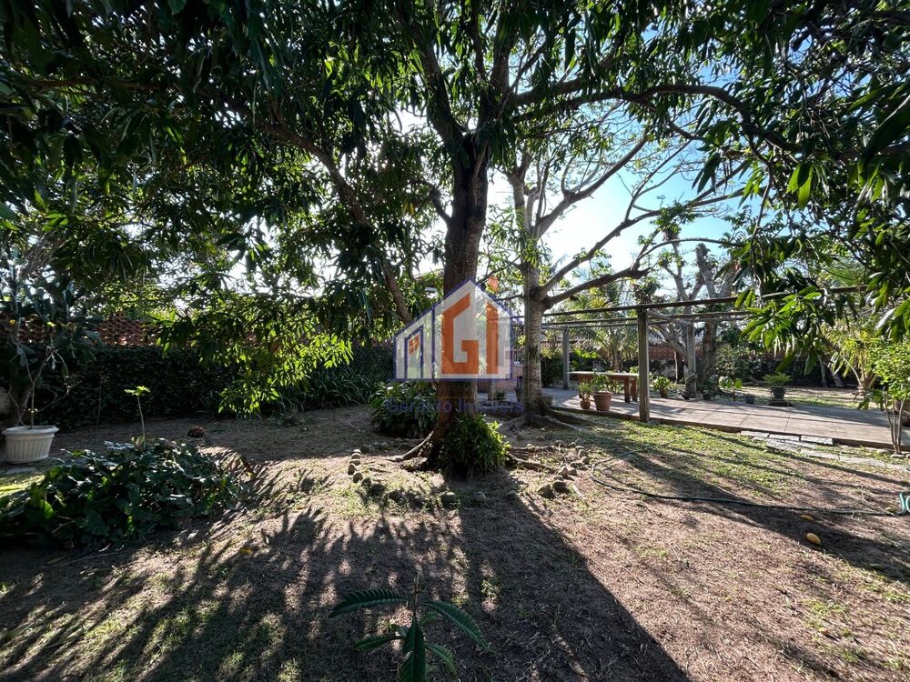 Casa à venda com 3 quartos, 900m² - Foto 48