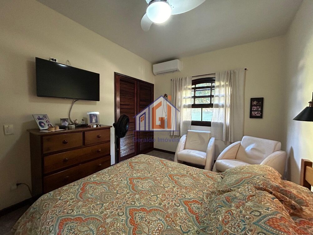 Casa à venda com 3 quartos, 900m² - Foto 15