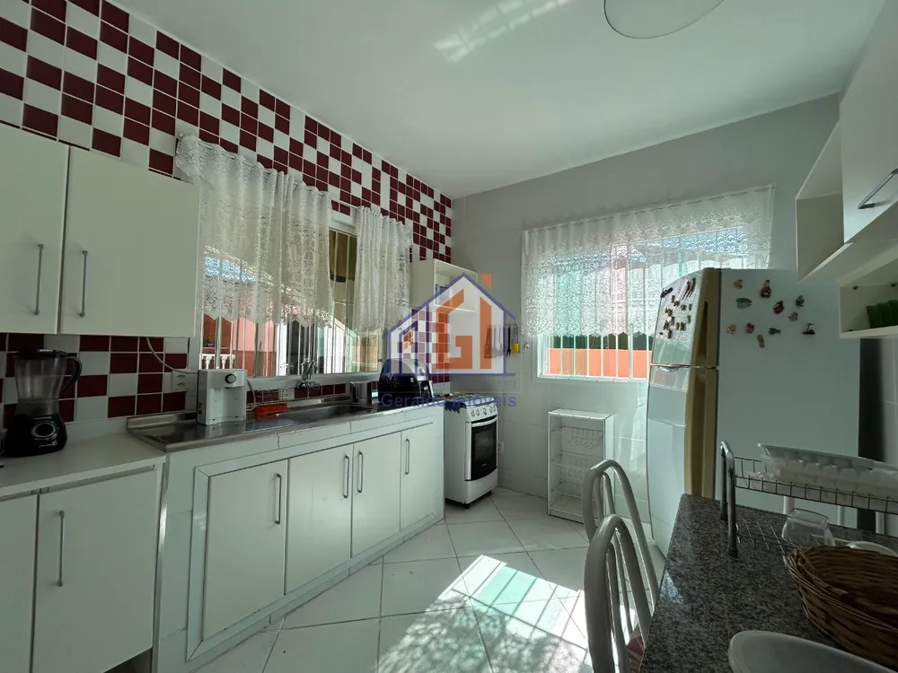 Casa, 4 quartos, 250 m² - Foto 36