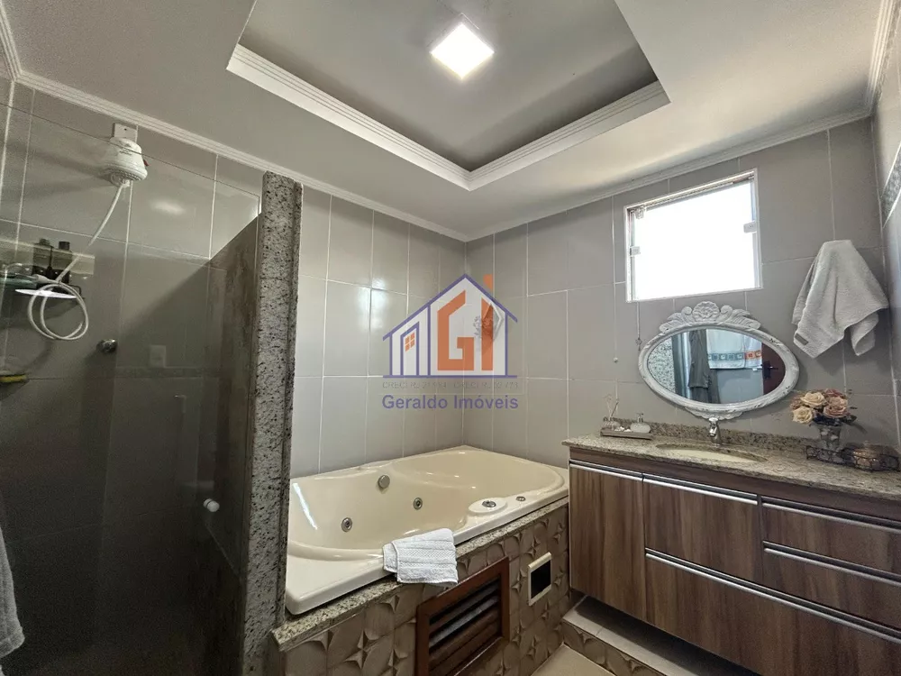 Casa, 3 quartos, 360 m² - Foto 1