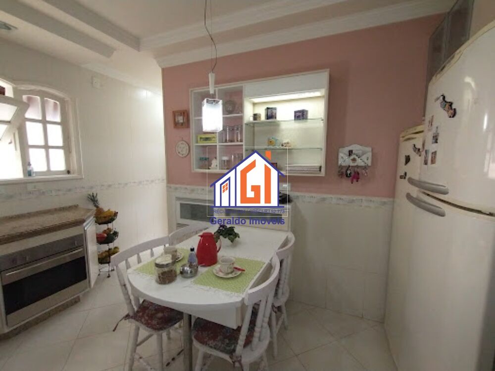 Casa à venda com 3 quartos, 189m² - Foto 10