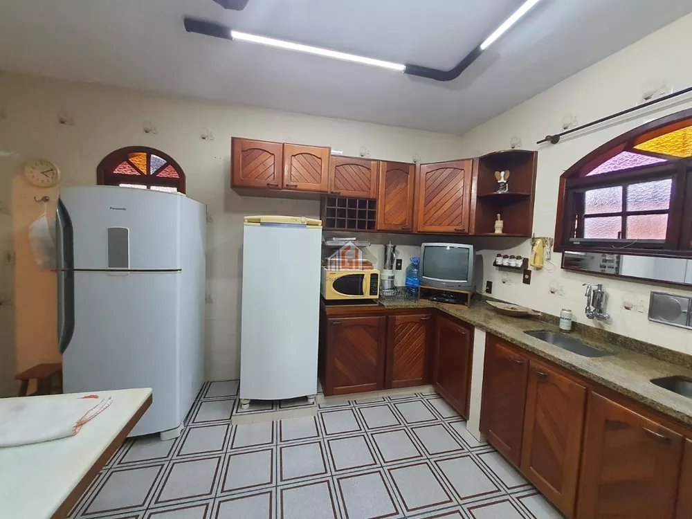 Casa, 4 quartos, 280 m² - Foto 10