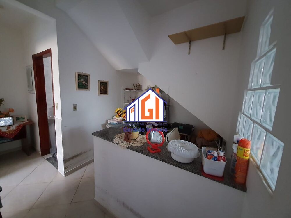 Casa à venda com 5 quartos, 132m² - Foto 6