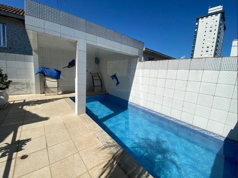 Casa à venda e aluguel com 5 quartos, 240m² - Foto 27