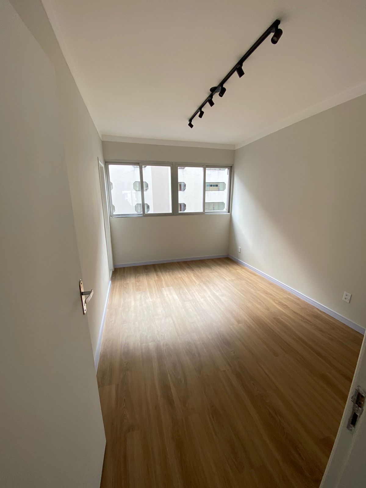 Apartamento à venda com 2 quartos, 80m² - Foto 10