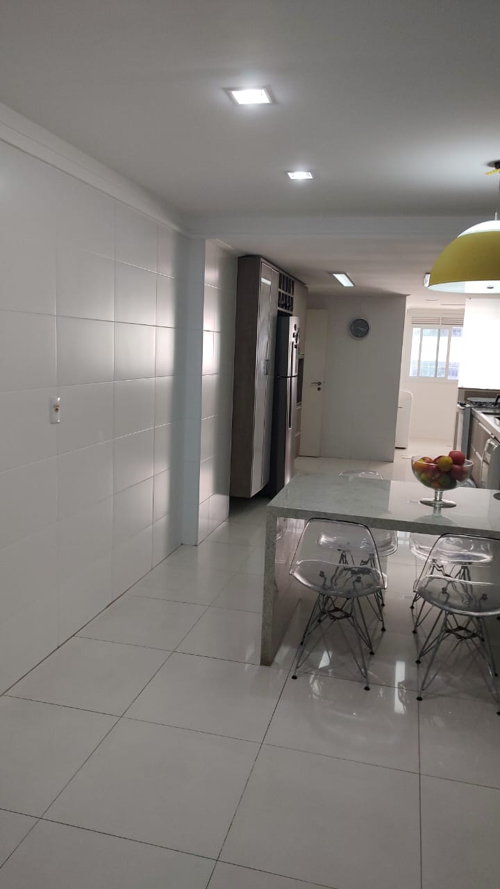 Apartamento à venda com 4 quartos, 324m² - Foto 11