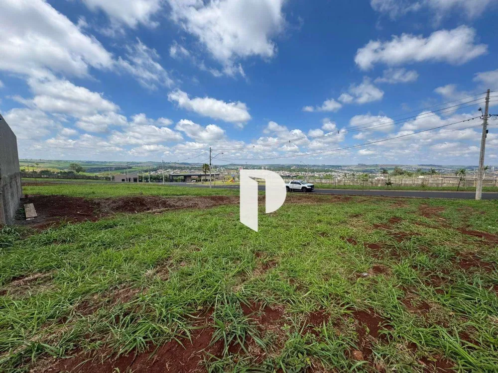 Loteamento e Condomínio, 250 m² - Foto 1