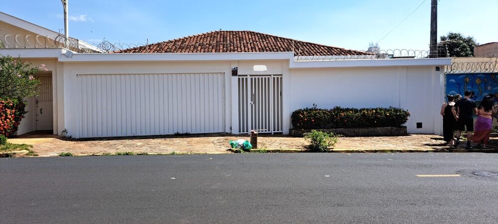 Casa, 4 quartos, 362 m² - Foto 1