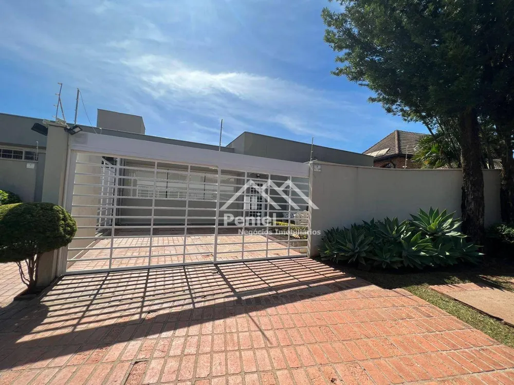 Casa, 3 quartos, 279 m² - Foto 1