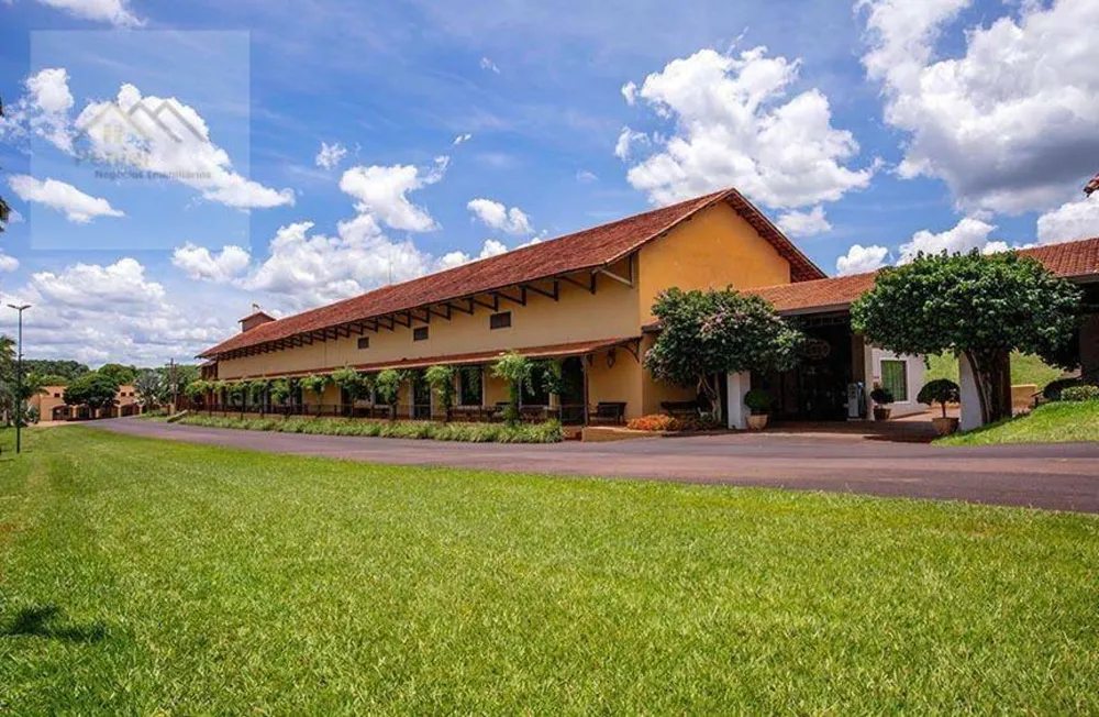 Loteamento e Condomínio, 1500 m² - Foto 1