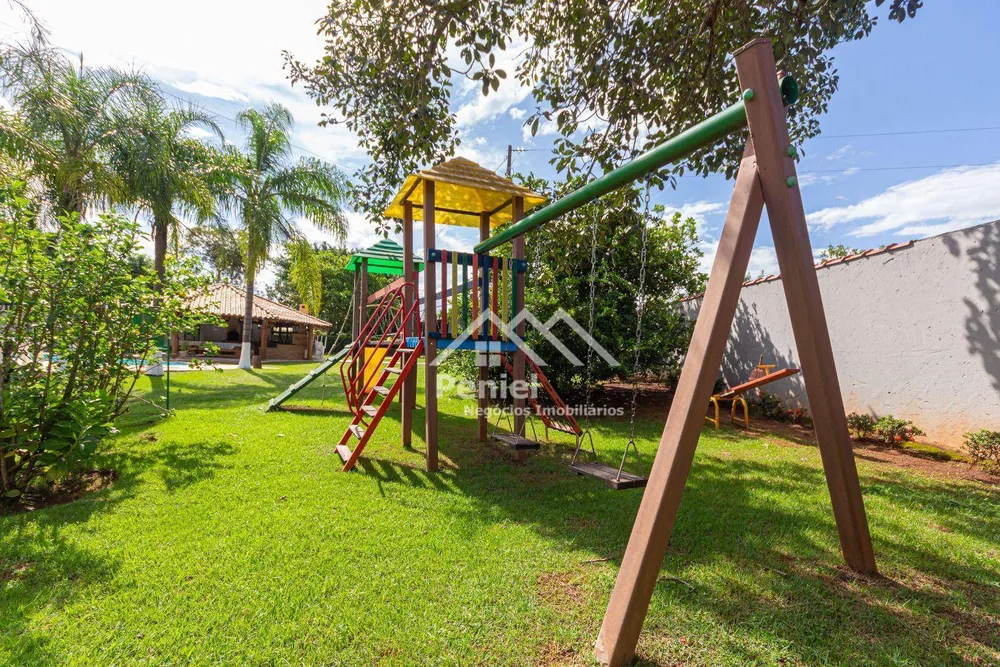 Chácara, 5 quartos, 3400 m² - Foto 1