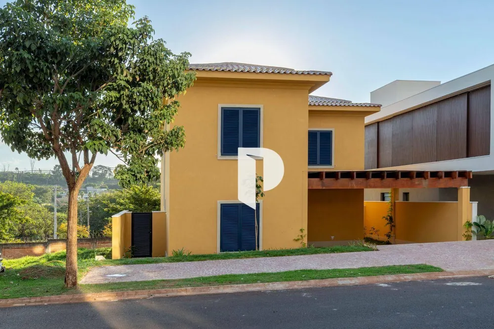 Sobrado, 3 quartos, 361 m² - Foto 1
