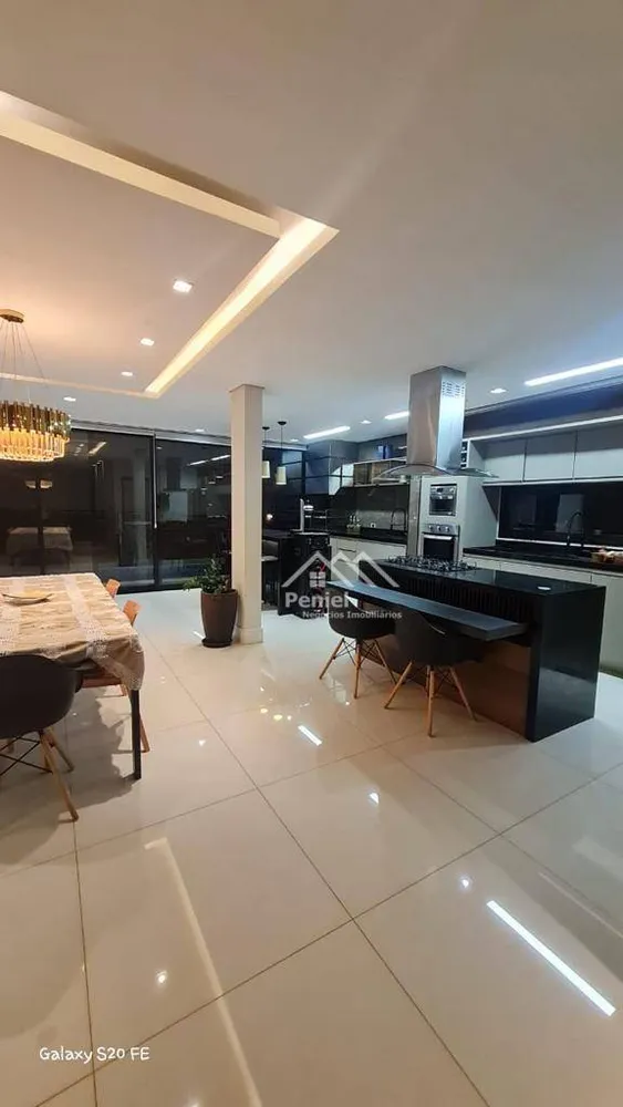 Sobrado, 3 quartos, 225 m² - Foto 6