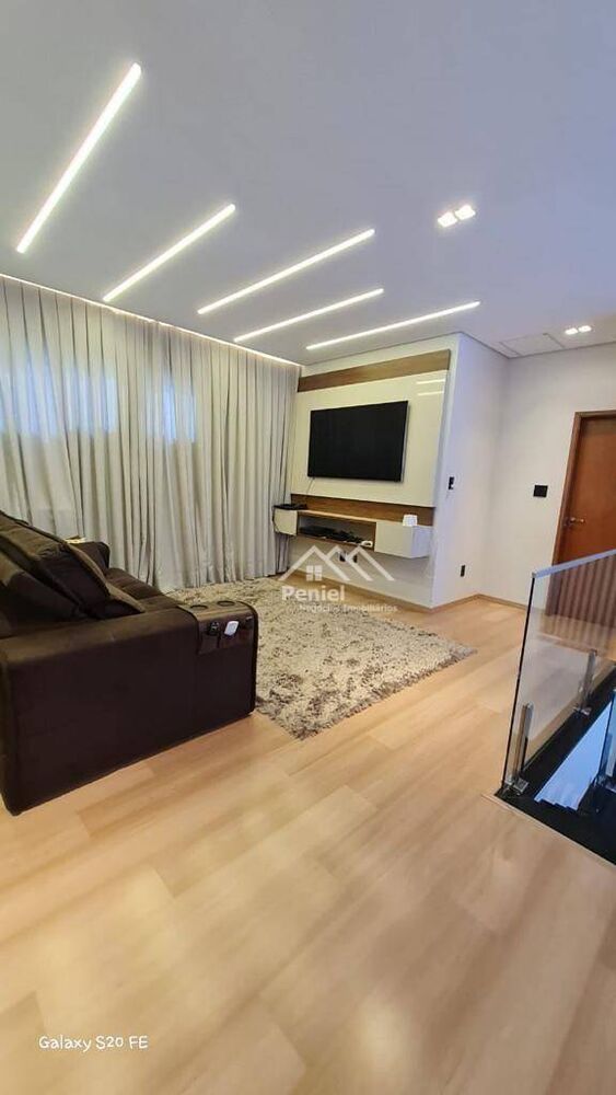 Sobrado, 3 quartos, 225 m² - Foto 2