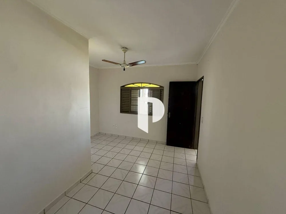 Casa, 3 quartos, 172 m² - Foto 1