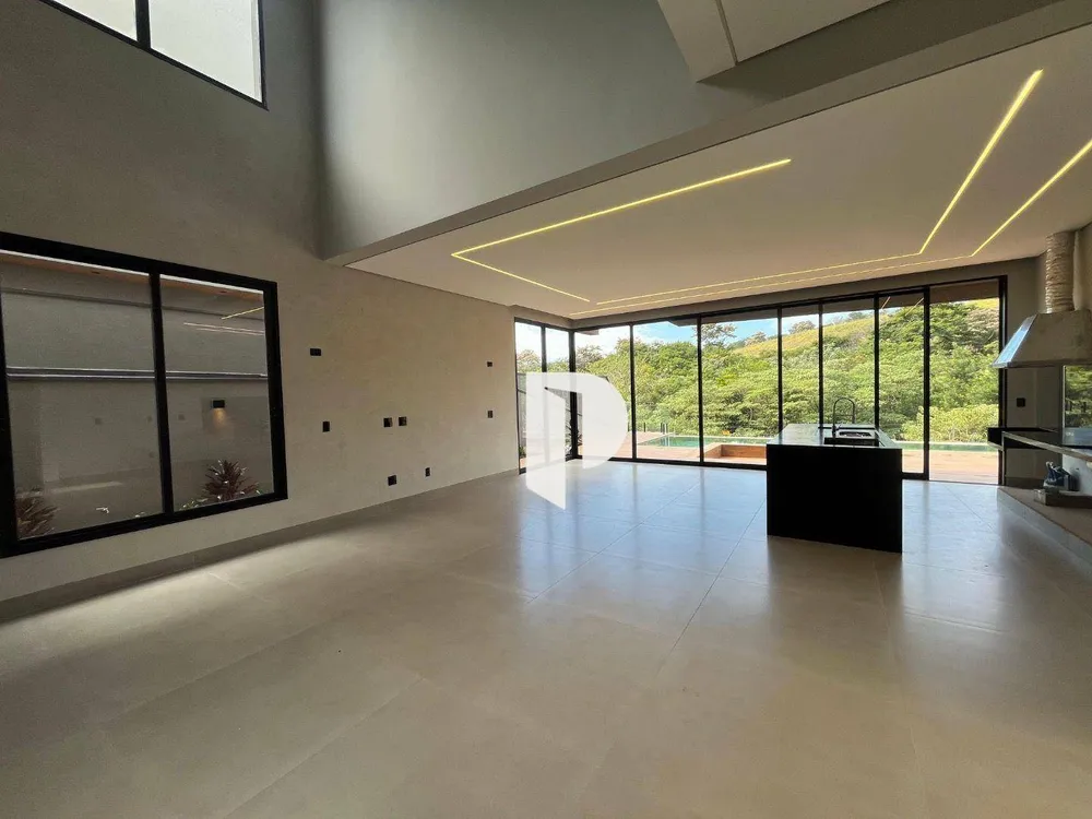 Sobrado, 4 quartos, 350 m² - Foto 1