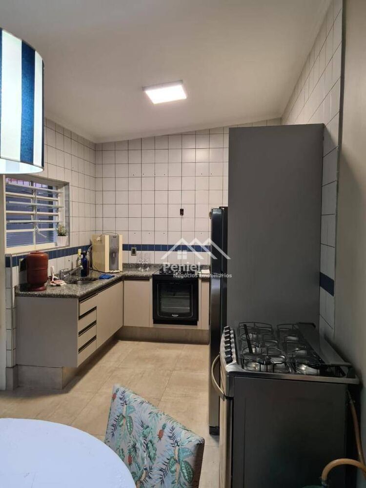 Casa à venda e aluguel com 3 quartos, 161m² - Foto 2