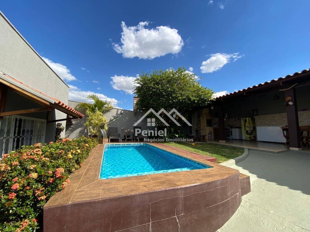 Casa, 3 quartos, 139 m² - Foto 2