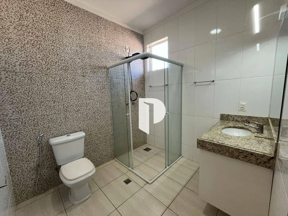 Sobrado, 3 quartos, 217 m² - Foto 1