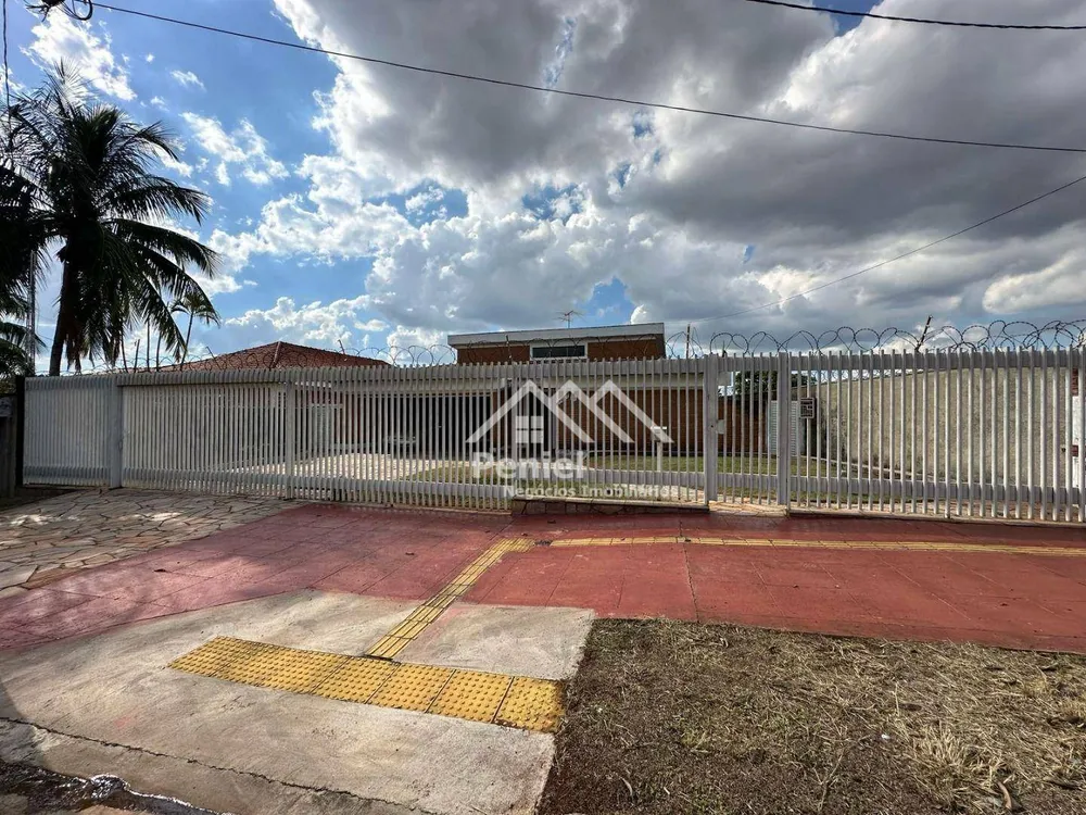 Casa, 355 m² - Foto 1