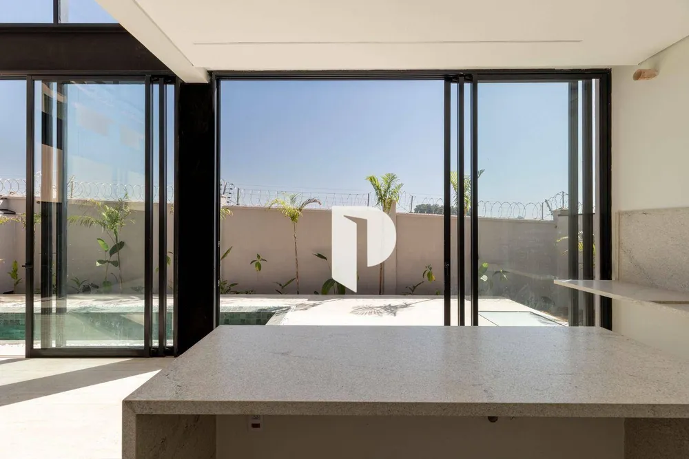 Sobrado, 2 quartos, 304 m² - Foto 8