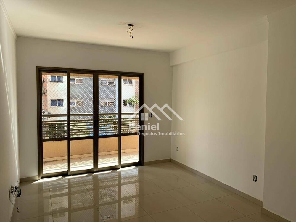 Apartamento à venda com 3 quartos, 110m² - Foto 2