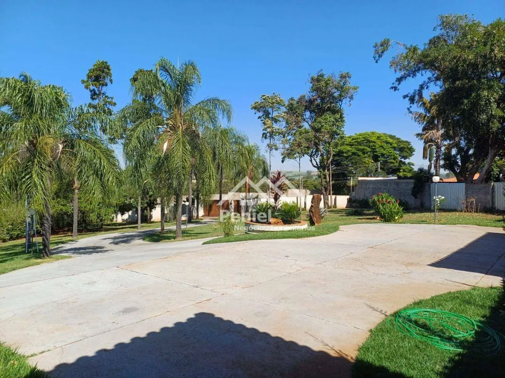 Chácara, 4 quartos, 5600 m² - Foto 2