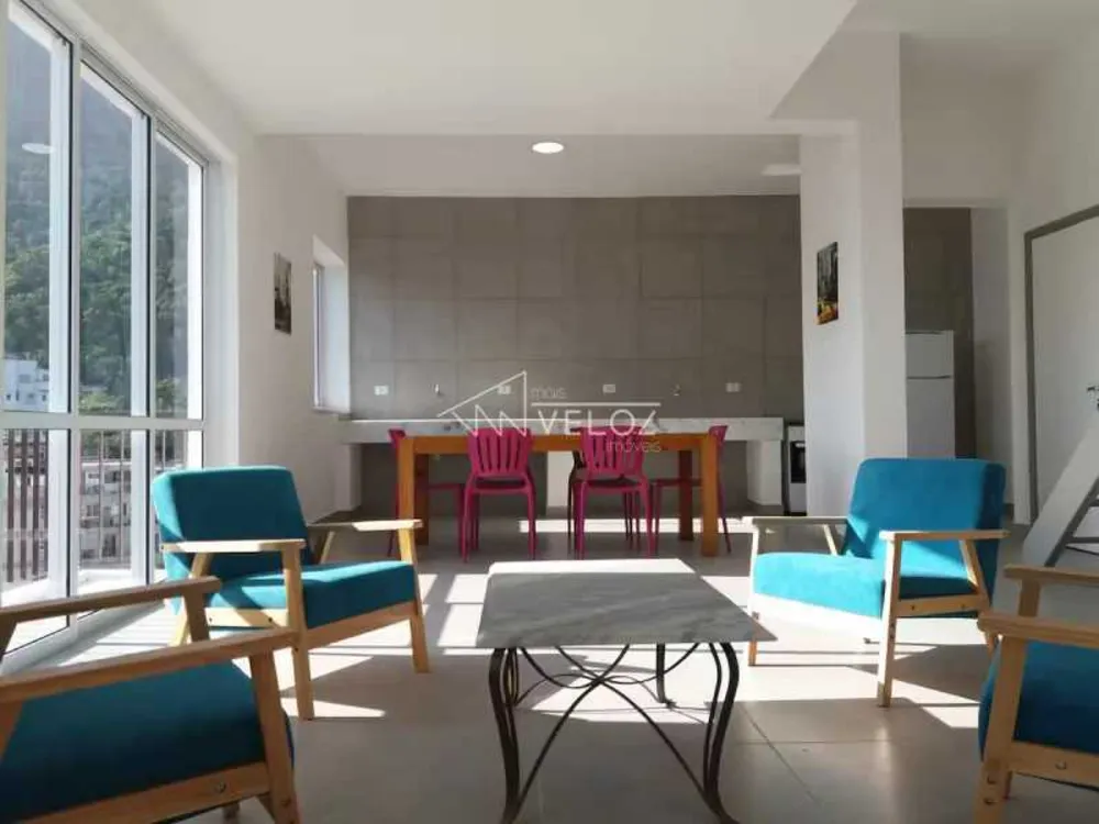 Cobertura, 3 quartos, 220 m² - Foto 2