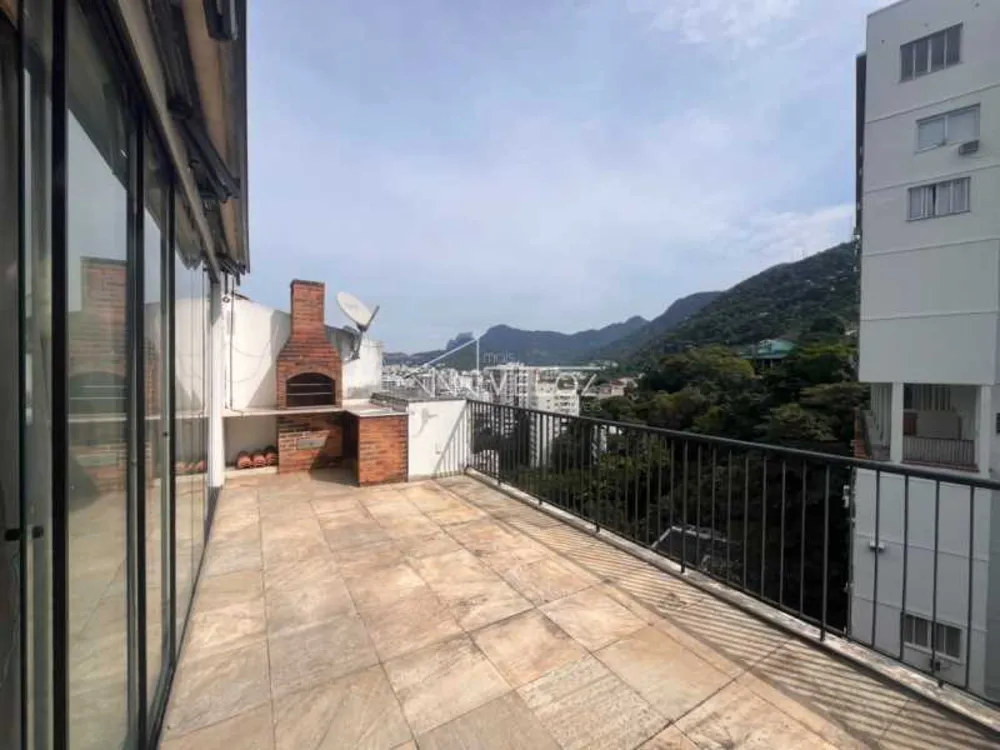 Apartamento, 3 quartos, 224 m² - Foto 1