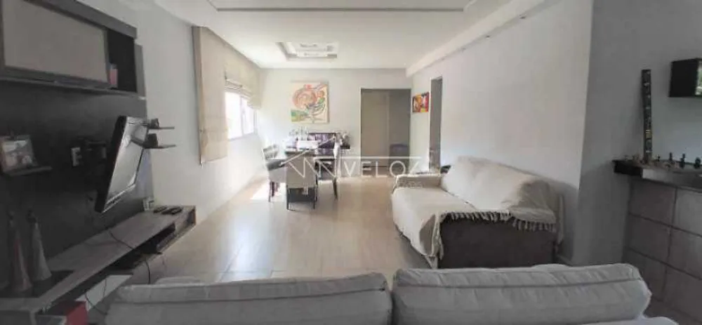 Apartamento, 3 quartos, 152 m² - Foto 1