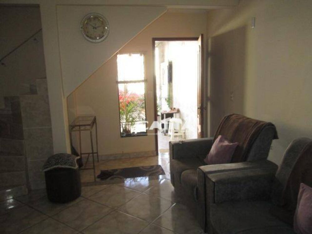 Sobrado, 4 quartos, 180 m² - Foto 1