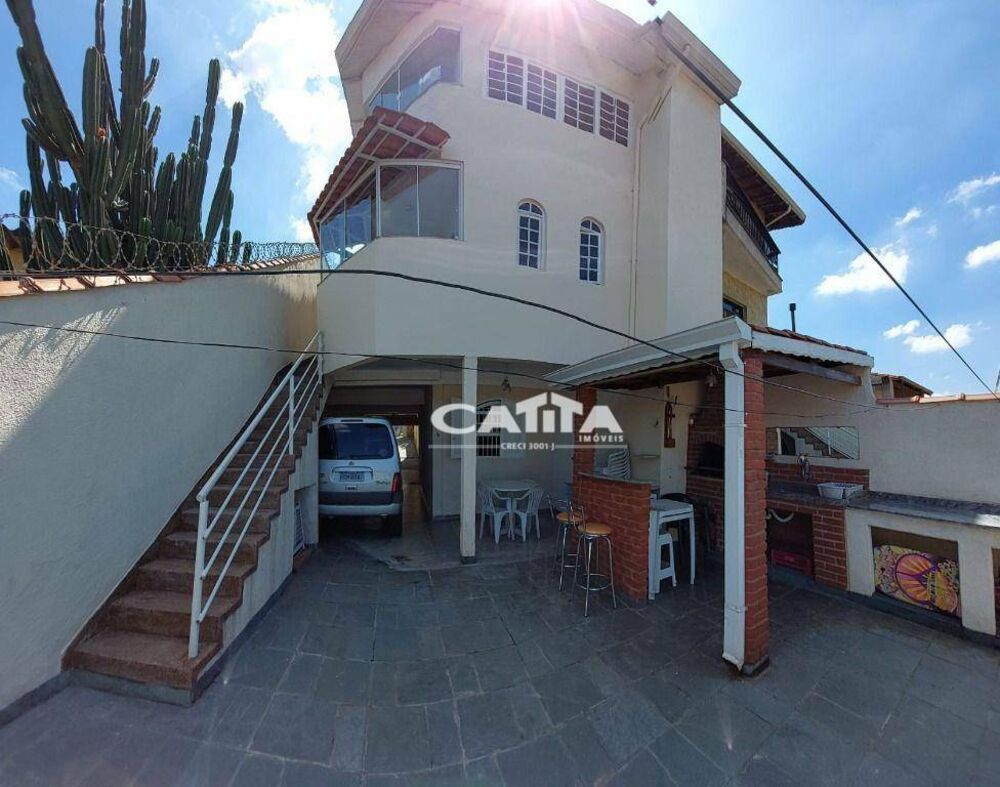 Sobrado, 4 quartos, 256 m² - Foto 1