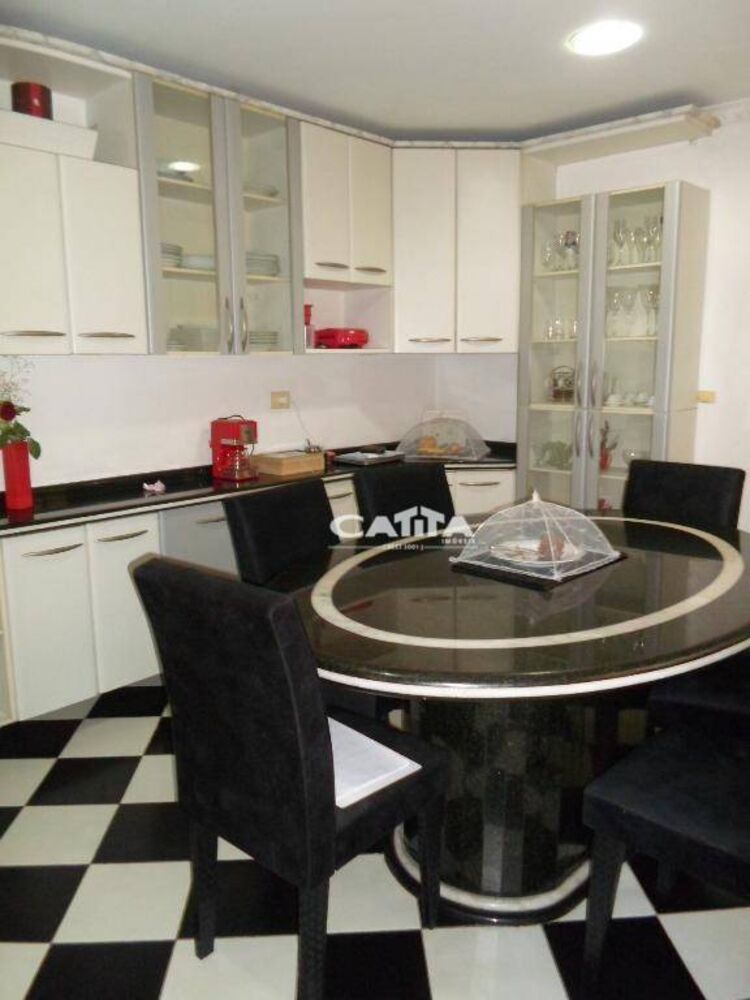 Sobrado à venda com 3 quartos, 252m² - Foto 4