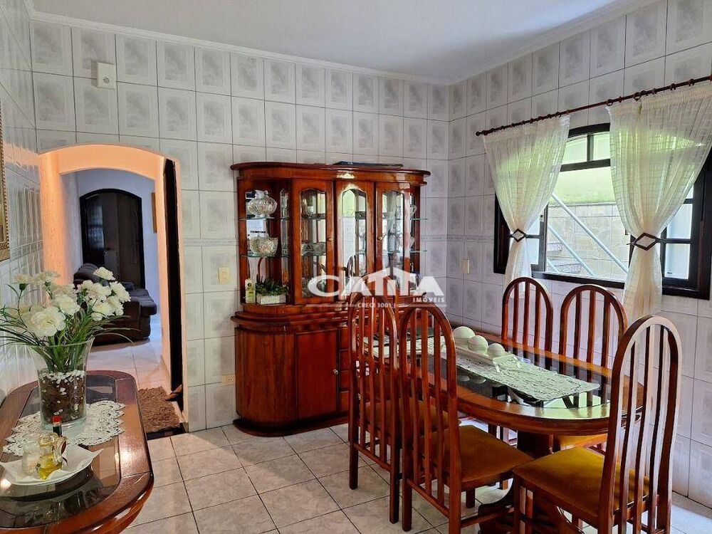Casa, 3 quartos, 218 m² - Foto 3