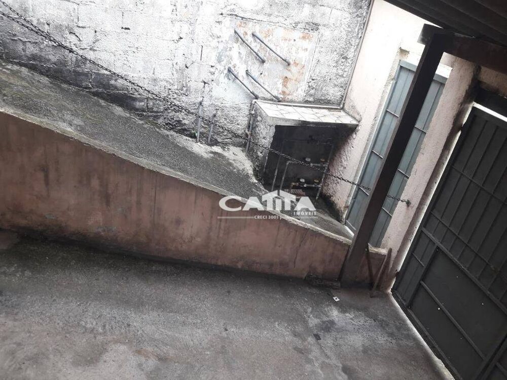 Casa à venda com 8 quartos, 200m² - Foto 20