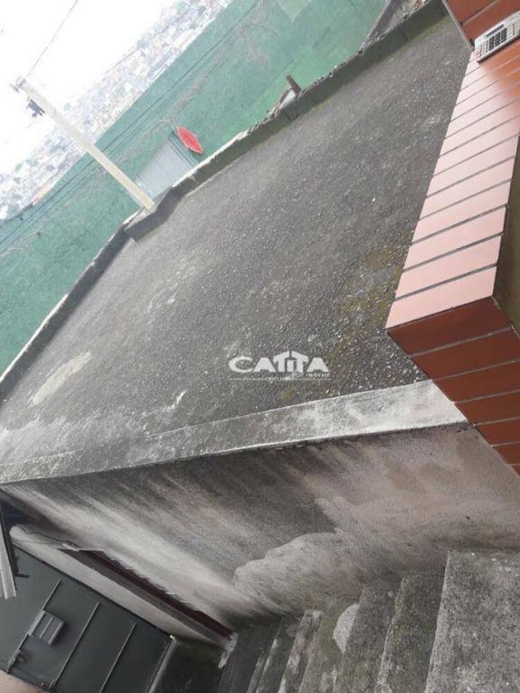 Casa à venda com 8 quartos, 200m² - Foto 15