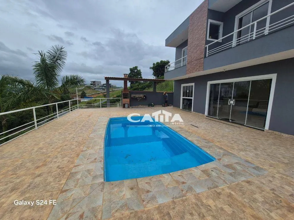 Chácara, 3 quartos, 1026 m² - Foto 1
